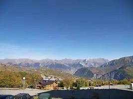 Les Pistes.13 *